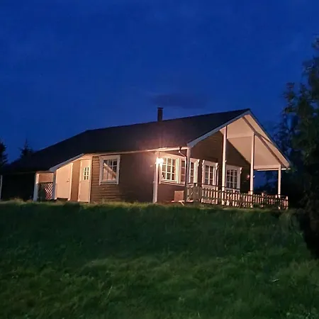 Cozy Close To Nature Holiday home *
